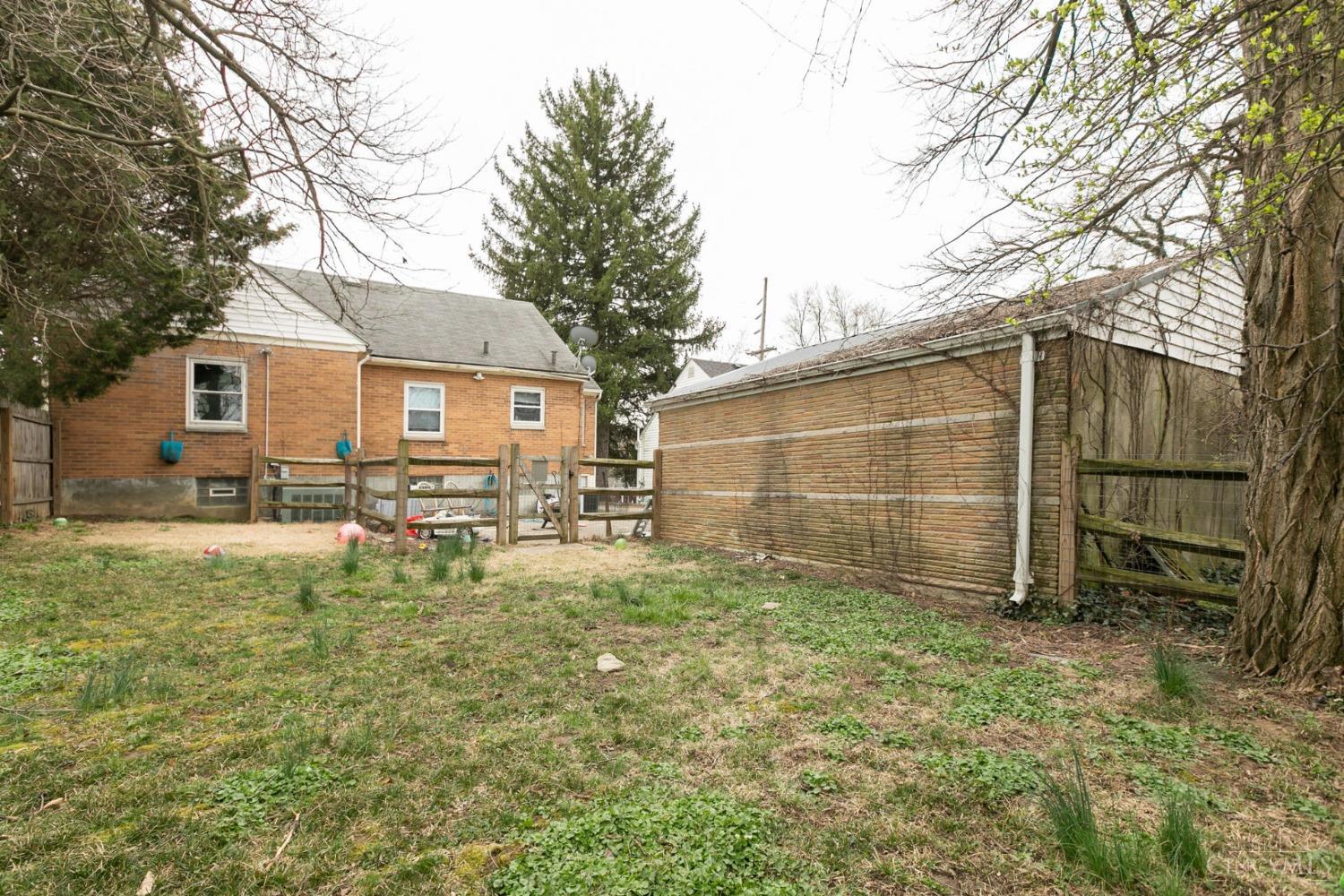 2292 East Galbraith Road Reading, OH 45237 - Photo 15 of 29 Gallery Image 15