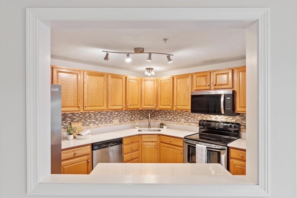 33 Green Briar Road, Unit 33 Fitchburg, MA 01420 - Photo 14 of 36