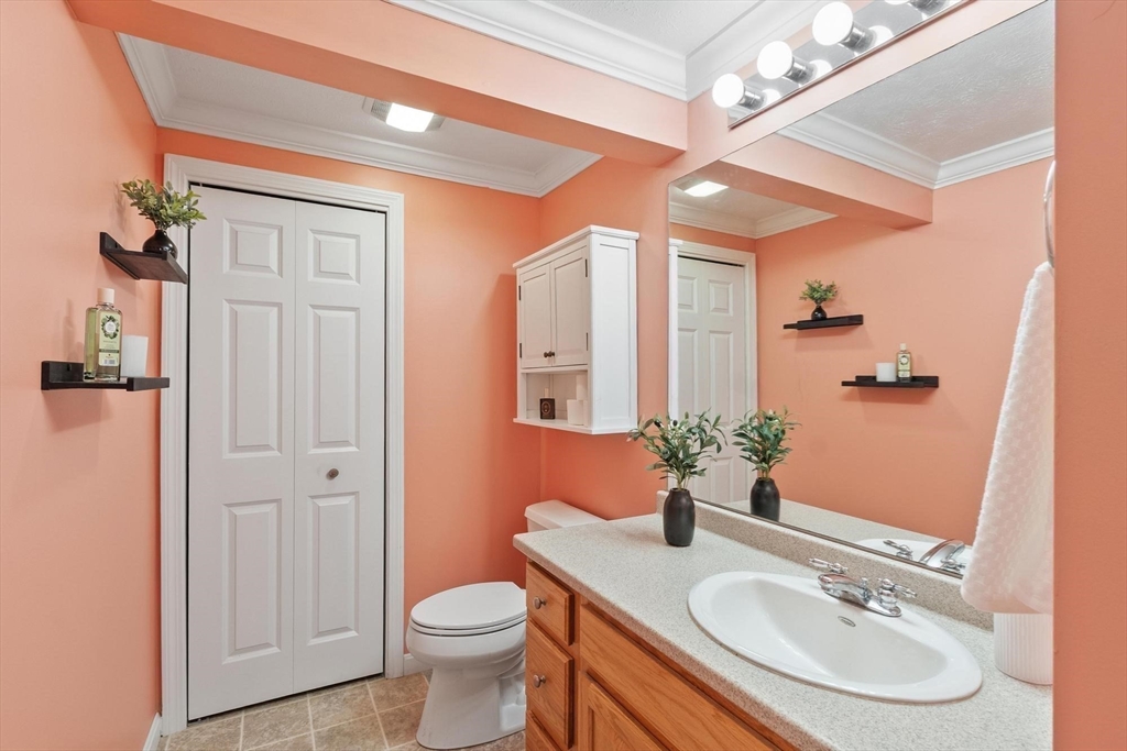 33 Green Briar Road, Unit 33 Fitchburg, MA 01420 - Photo 16 of 36