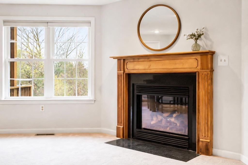 33 Green Briar Road, Unit 33 Fitchburg, MA 01420 - Photo 18 of 36