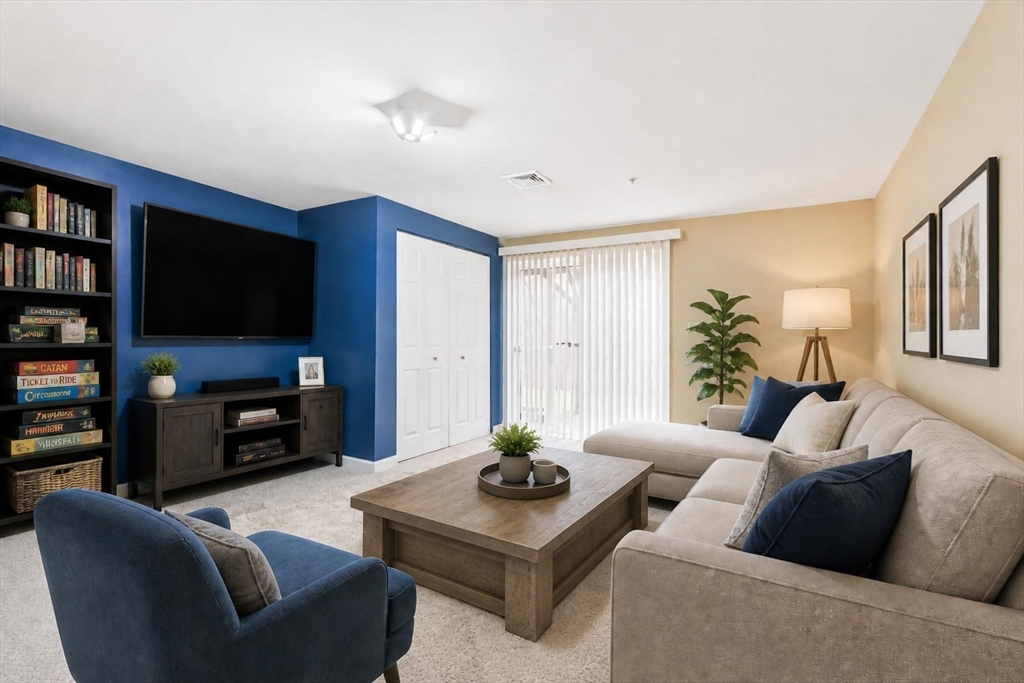33 Green Briar Road, Unit 33 Fitchburg, MA 01420 - Photo 30 of 36