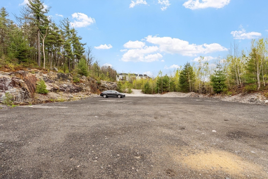 33 Green Briar Road, Unit 33 Fitchburg, MA 01420 - Photo 32 of 36