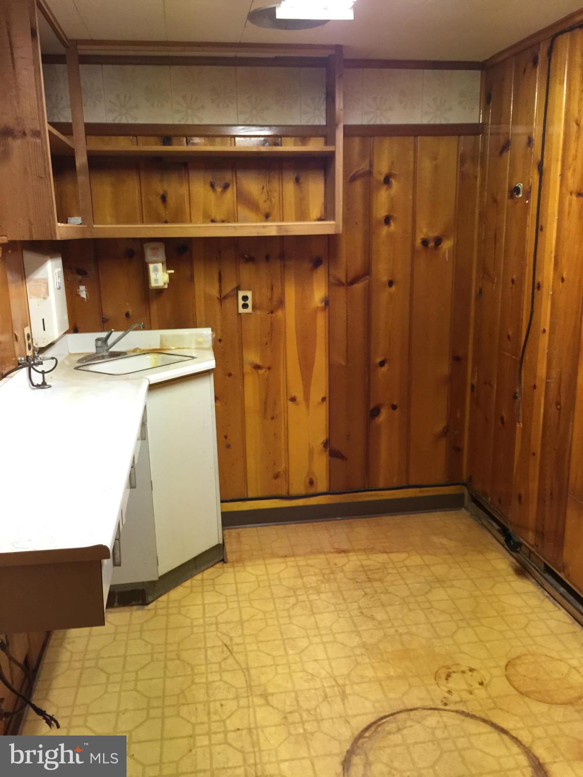 1607 Lynch Road Dundalk, MD 21222 - Photo 22 of 30 Basement