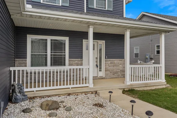 $449,900 | 815 Cates Drive, Mahomet, IL 61853