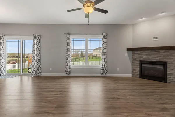 $449,900 | 815 Cates Drive, Mahomet, IL 61853