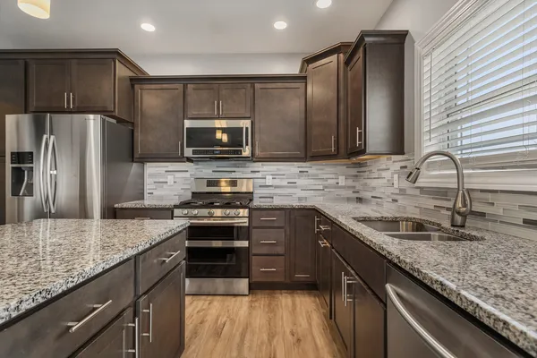 $449,900 | 815 Cates Drive, Mahomet, IL 61853