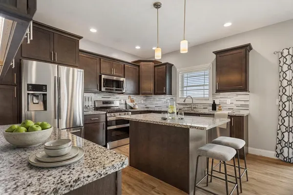 $449,900 | 815 Cates Drive, Mahomet, IL 61853