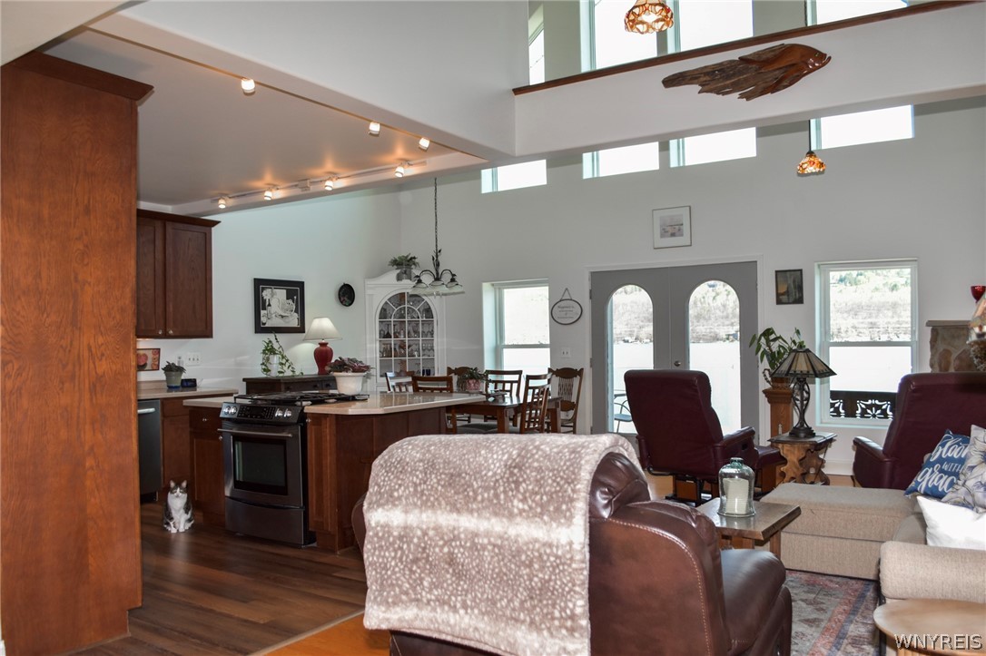 8582 West Lake Road Hammondsport, NY 14840 - Photo 7 of 41
