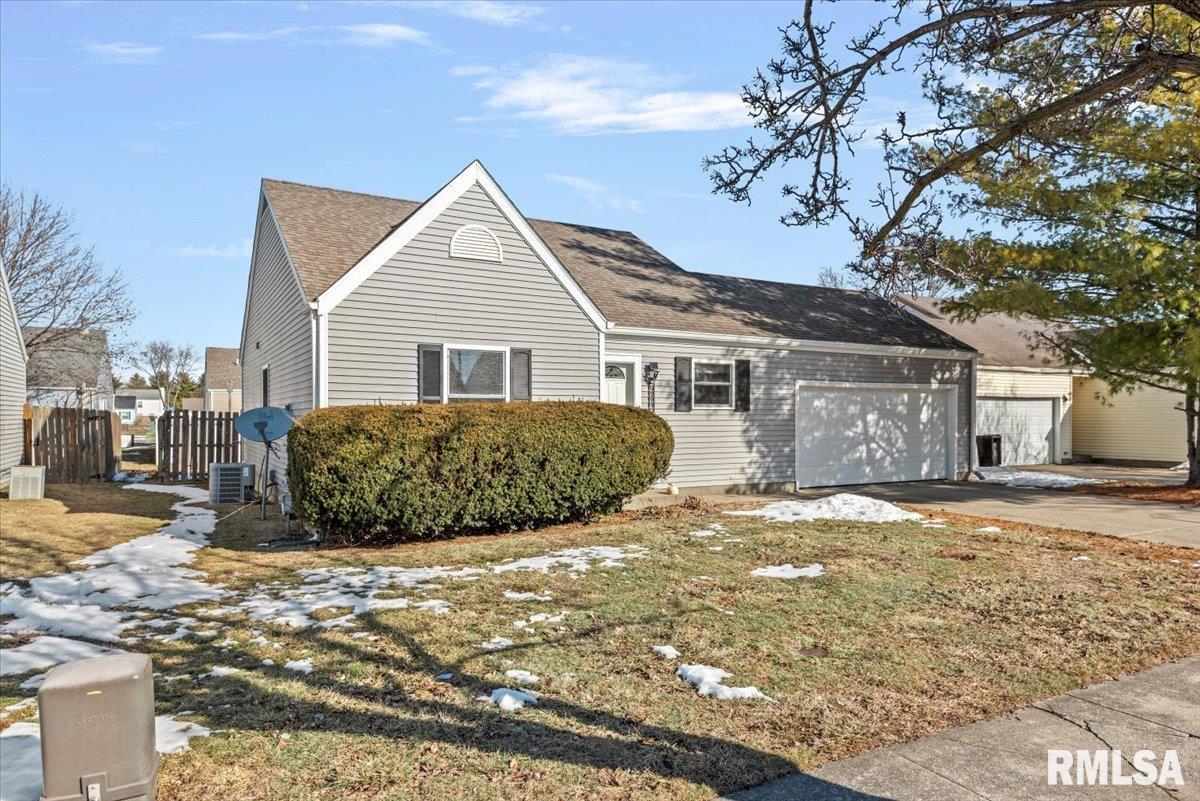 4117 Marie Drive Springfield, IL 62707 - Photo 2 of 30