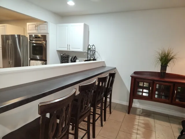 $395,000 | 2412 Durness Court, Crest Hill, IL 60403