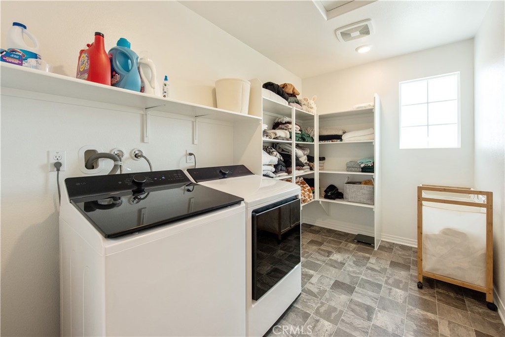 2512 Powell Drive Rialto, CA 92377 - Photo 15 of 24