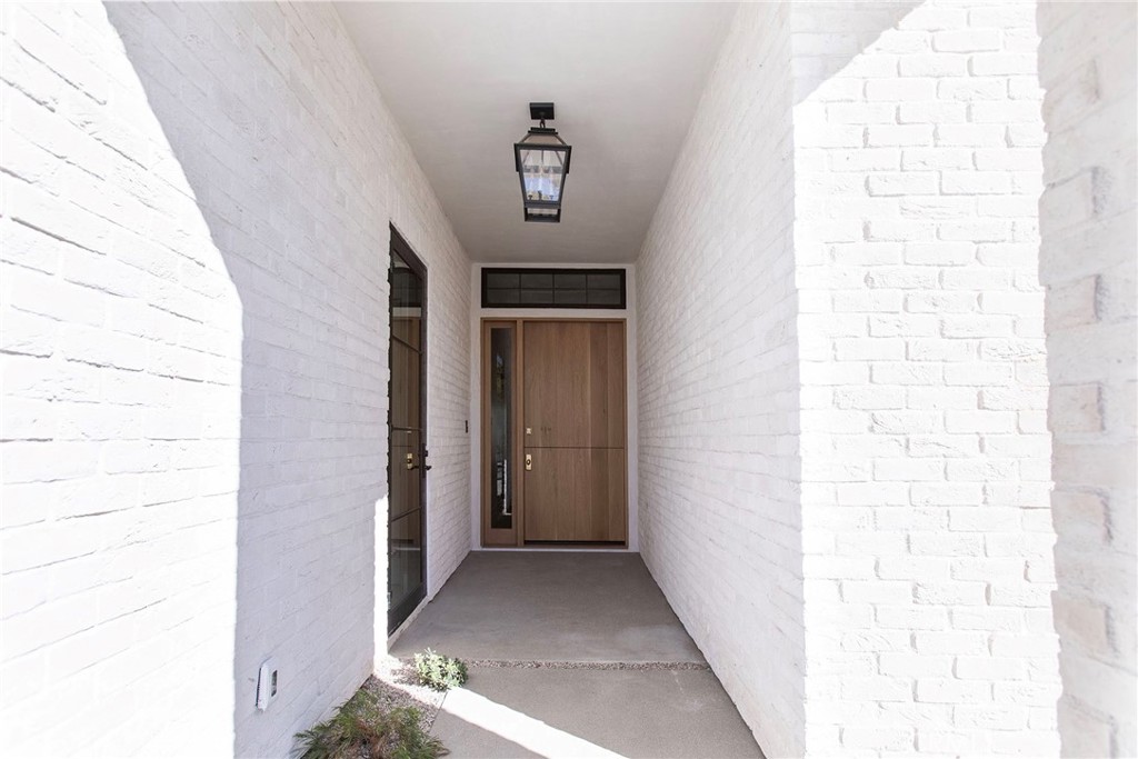 266 Cecil Place Costa Mesa, CA 92627 - Photo 3 of 26