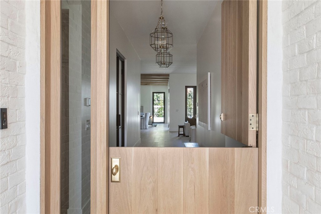 266 Cecil Place Costa Mesa, CA 92627 - Photo 6 of 26