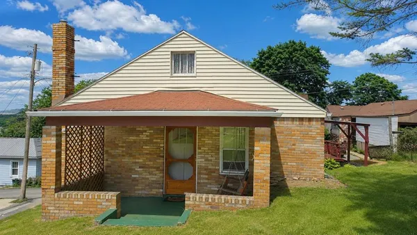 $69,900 | 913 Hancock Avenue, Vandergrift, PA 15690