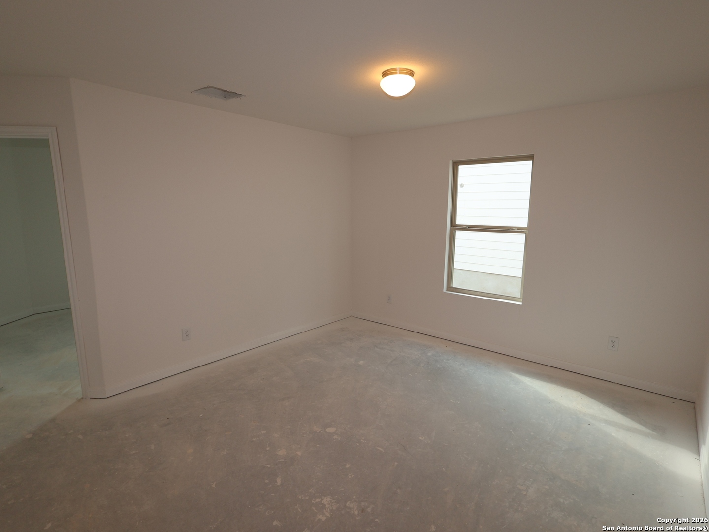 1177 Limestone Ridge Seguin, TX 78155 - Photo 33 of 40 an empty room with a window