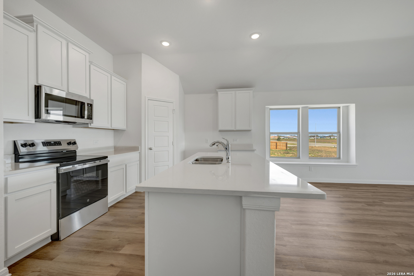 1177 Limestone Ridge Seguin, TX 78155 - Photo 7 of 52