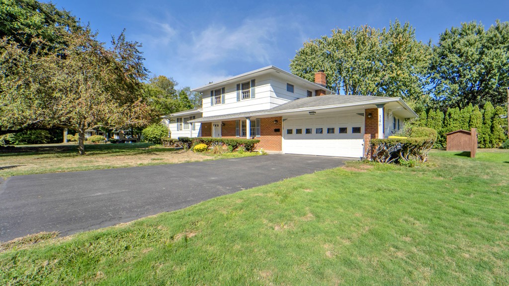 146 Fiesta Road Greece, NY 14626 - Photo 1 of 1