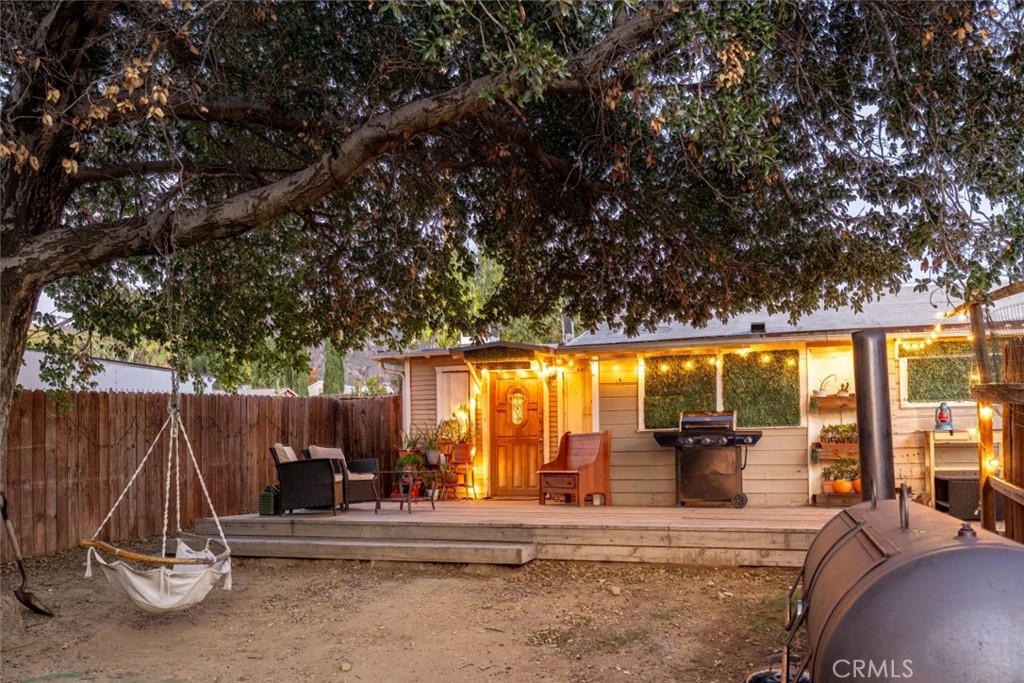 10434 Irma Avenue Tujunga, CA 91042 - Photo 15 of 29 an outdoor view with patio