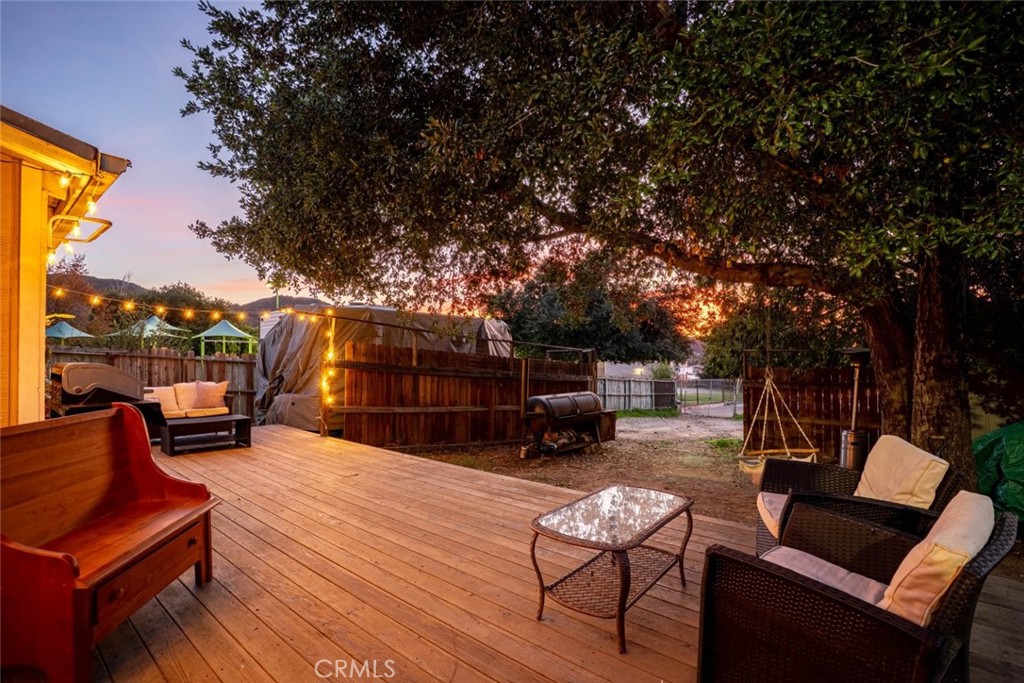 10434 Irma Avenue Tujunga, CA 91042 - Photo 2 of 29 a view of outdoor seating