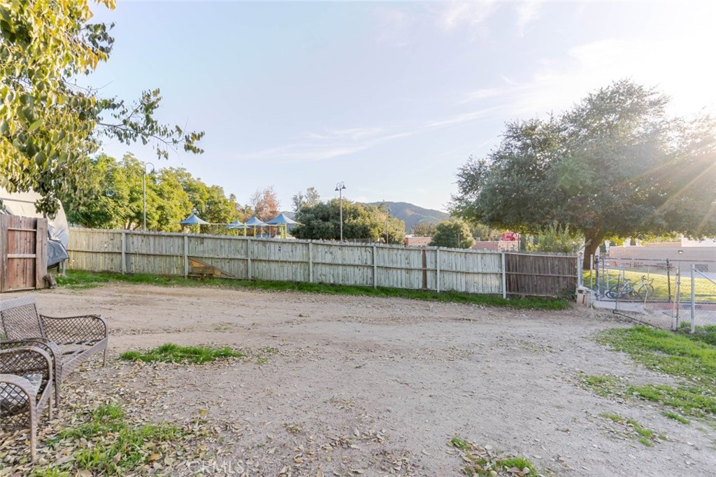 10434 Irma Avenue Tujunga, CA 91042 - Photo 27 of 29 a view of a backyard