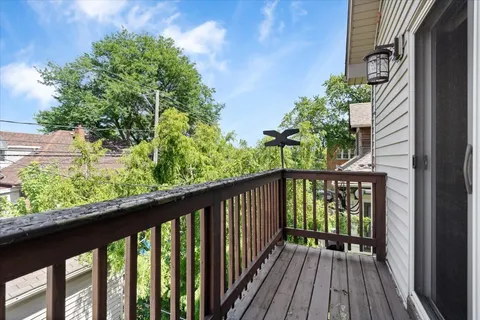 $675,000 | 5706 West Dakin Street, Chicago, IL 60634