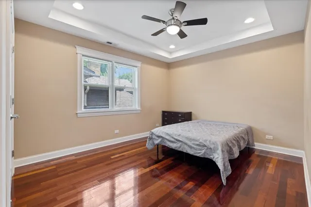 $675,000 | 5706 West Dakin Street, Chicago, IL 60634