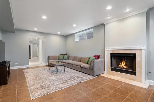 $675,000 | 5706 West Dakin Street, Chicago, IL 60634