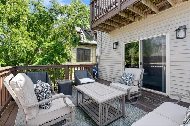 $675,000 | 5706 West Dakin Street, Chicago, IL 60634