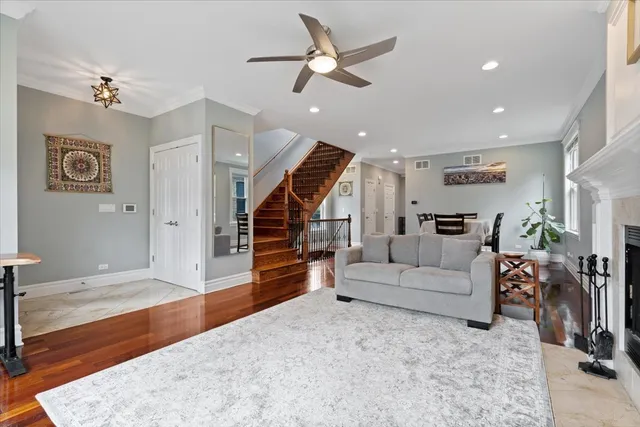 $675,000 | 5706 West Dakin Street, Chicago, IL 60634