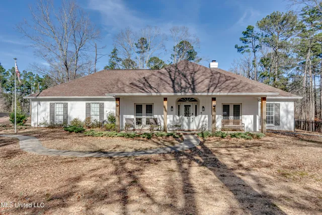 $545,000 | 23 Le Bourgeois Drive, Brandon, MS 39047
