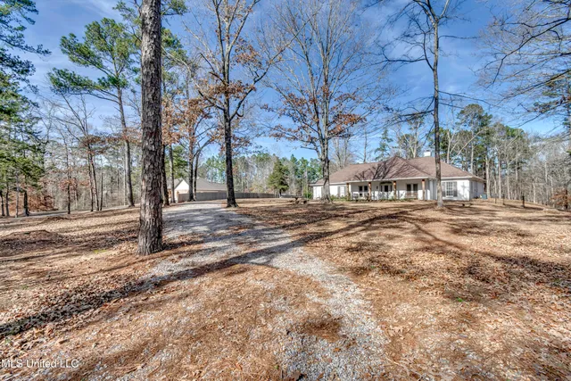 $545,000 | 23 Le Bourgeois Drive, Brandon, MS 39047
