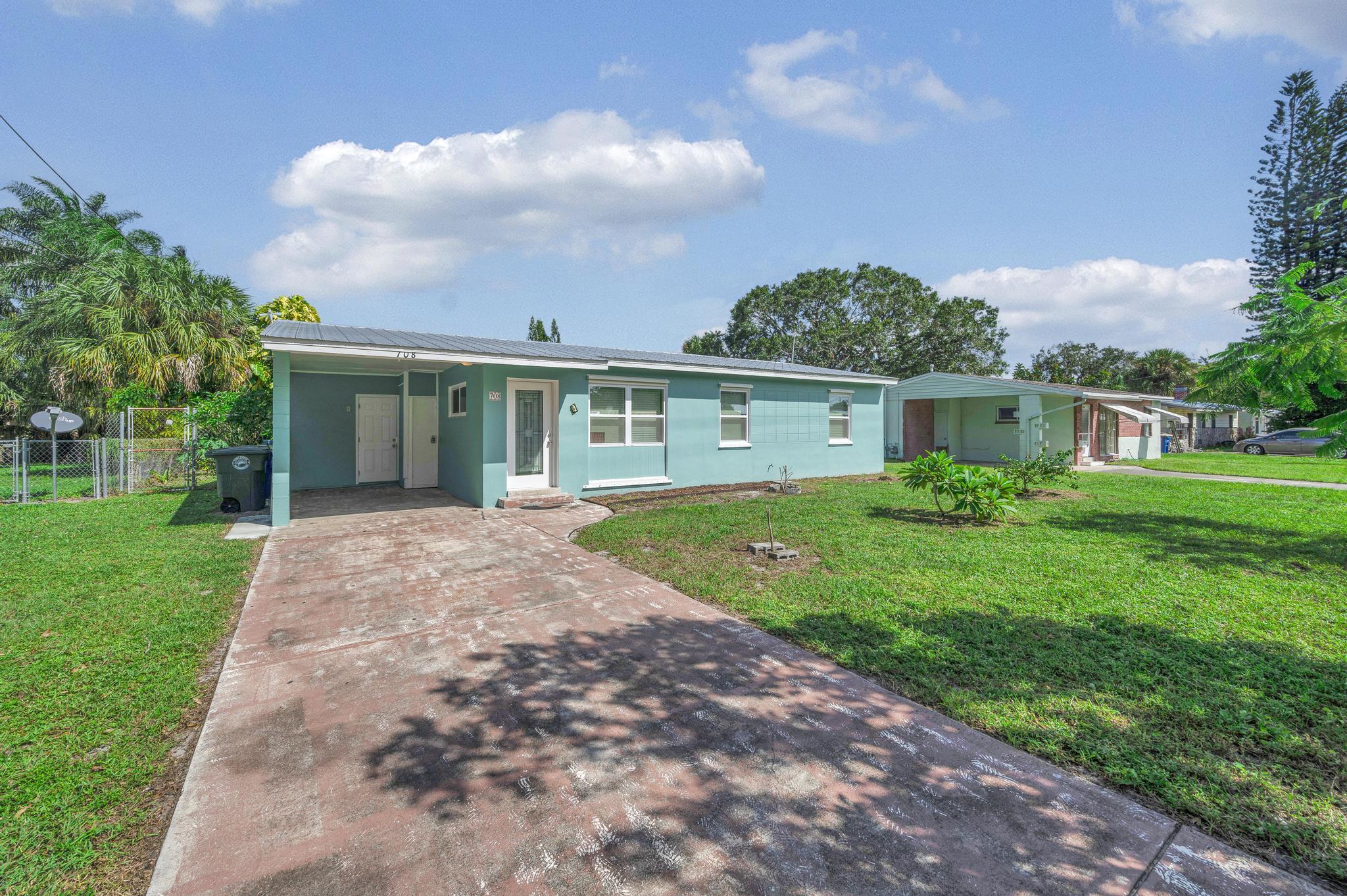 708 El Rancho Drive Fort Pierce, FL 34982 - Photo 3 of 28 dsc_6672