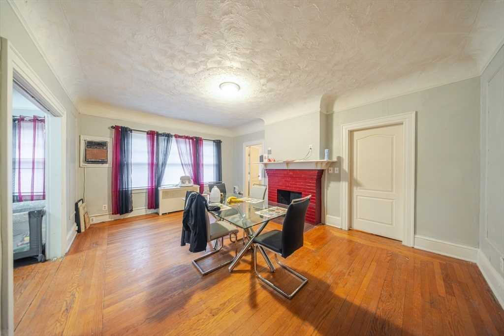 570-572 Dickinson Street Springfield, MA 01108 - Photo 13 of 38