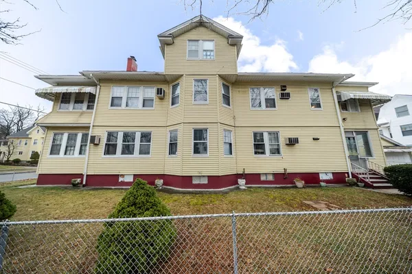 $380,000 | 570-572 Dickinson Street, Springfield, MA 01108