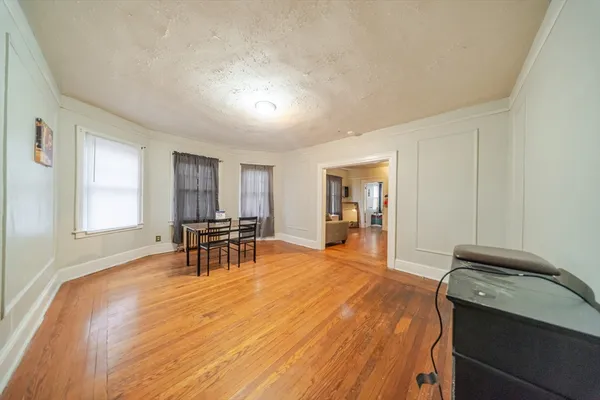 $380,000 | 570-572 Dickinson Street, Springfield, MA 01108