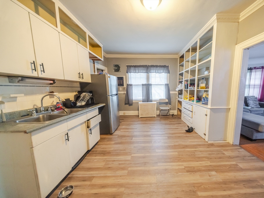 570-572 Dickinson Street Springfield, MA 01108 - Photo 37 of 38