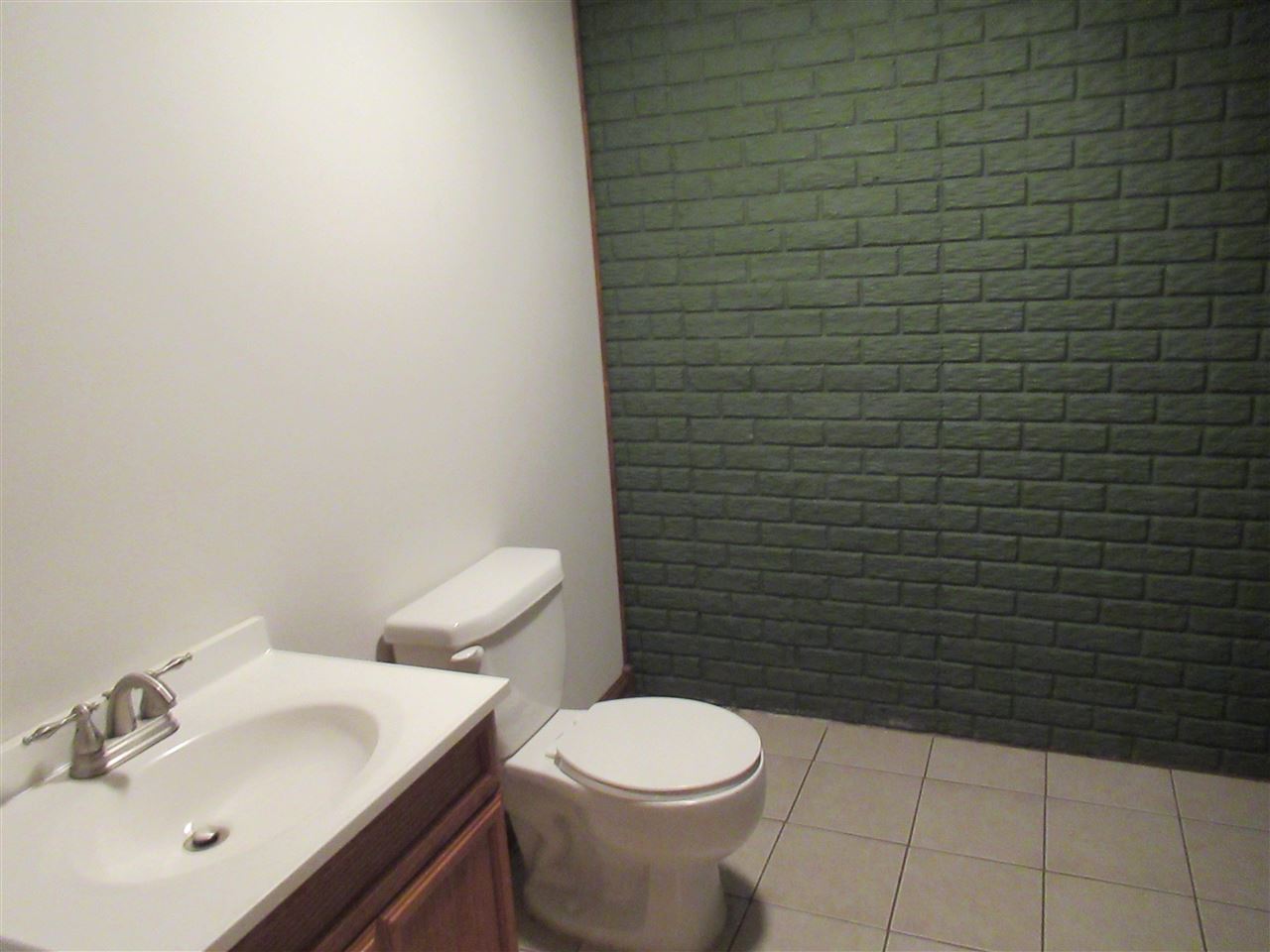 9139 Coldwater Road Flushing, MI 48433 - Photo 29 of 40 50052300-28.JPG