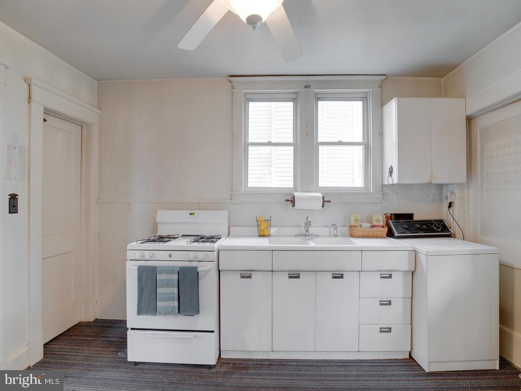 504 Shipley Road Linthicum Heights, MD 21090 - Photo 14 of 24 Gallery Image 14