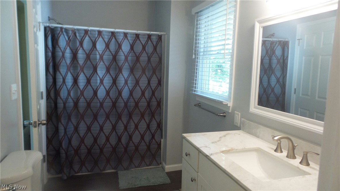 17228 Drake Road Strongsville, OH 44136 - Photo 12 of 24 Gallery Image 12