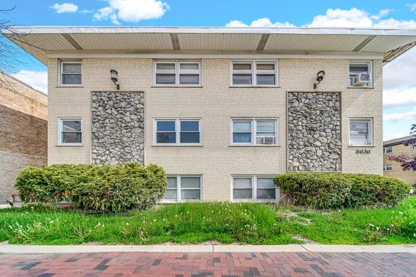 $175,000 | 8636 Grand Avenue, Unit 1D, River Grove, IL 60171