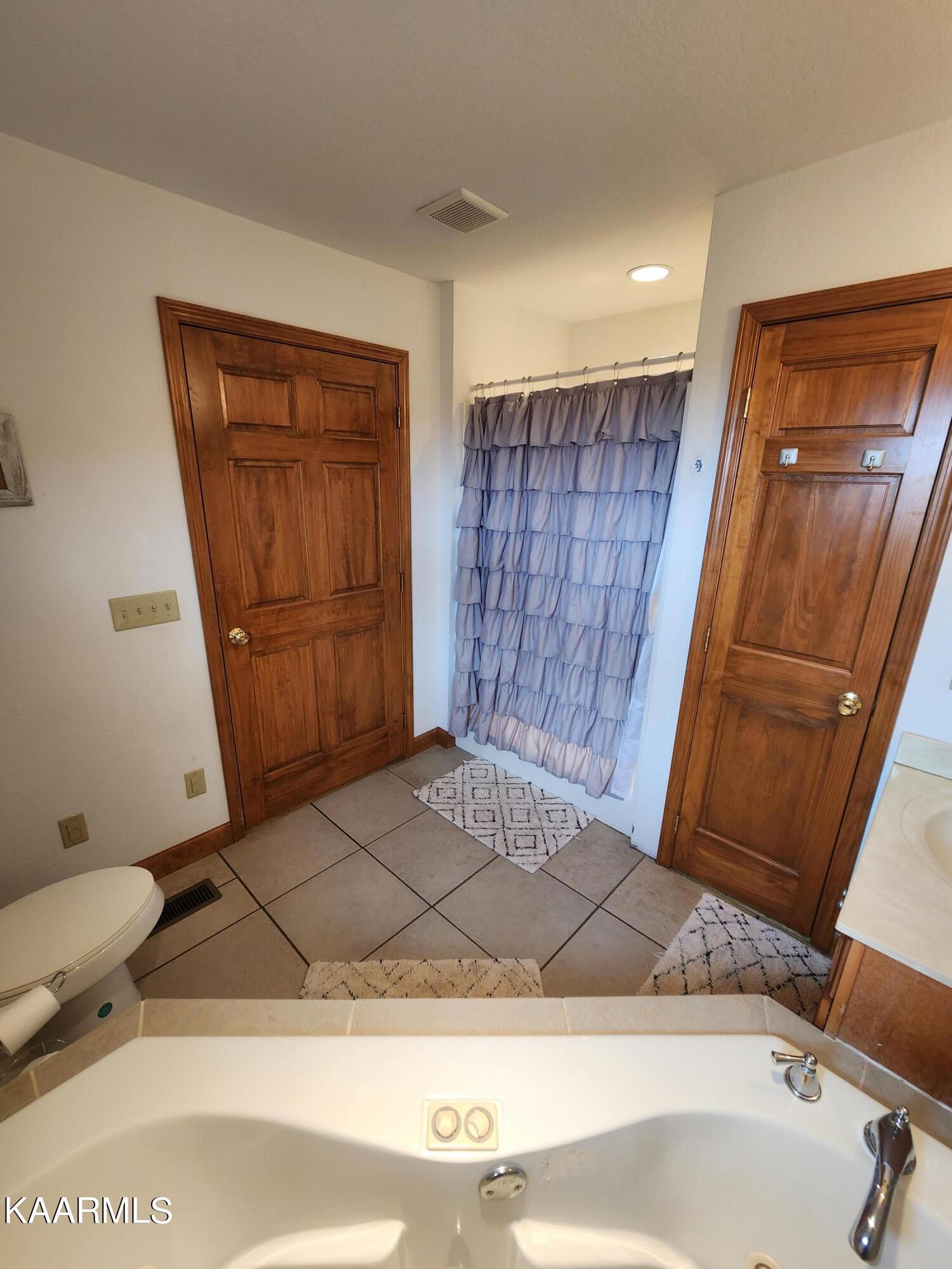 1767 Leffle Webb Road Crossville, TN 38572 - Photo 7 of 26 Master Bath