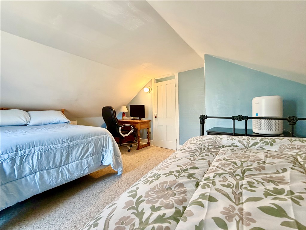 327 Spring Street, Unit 2 Newport, RI 02840 - Photo 9 of 13