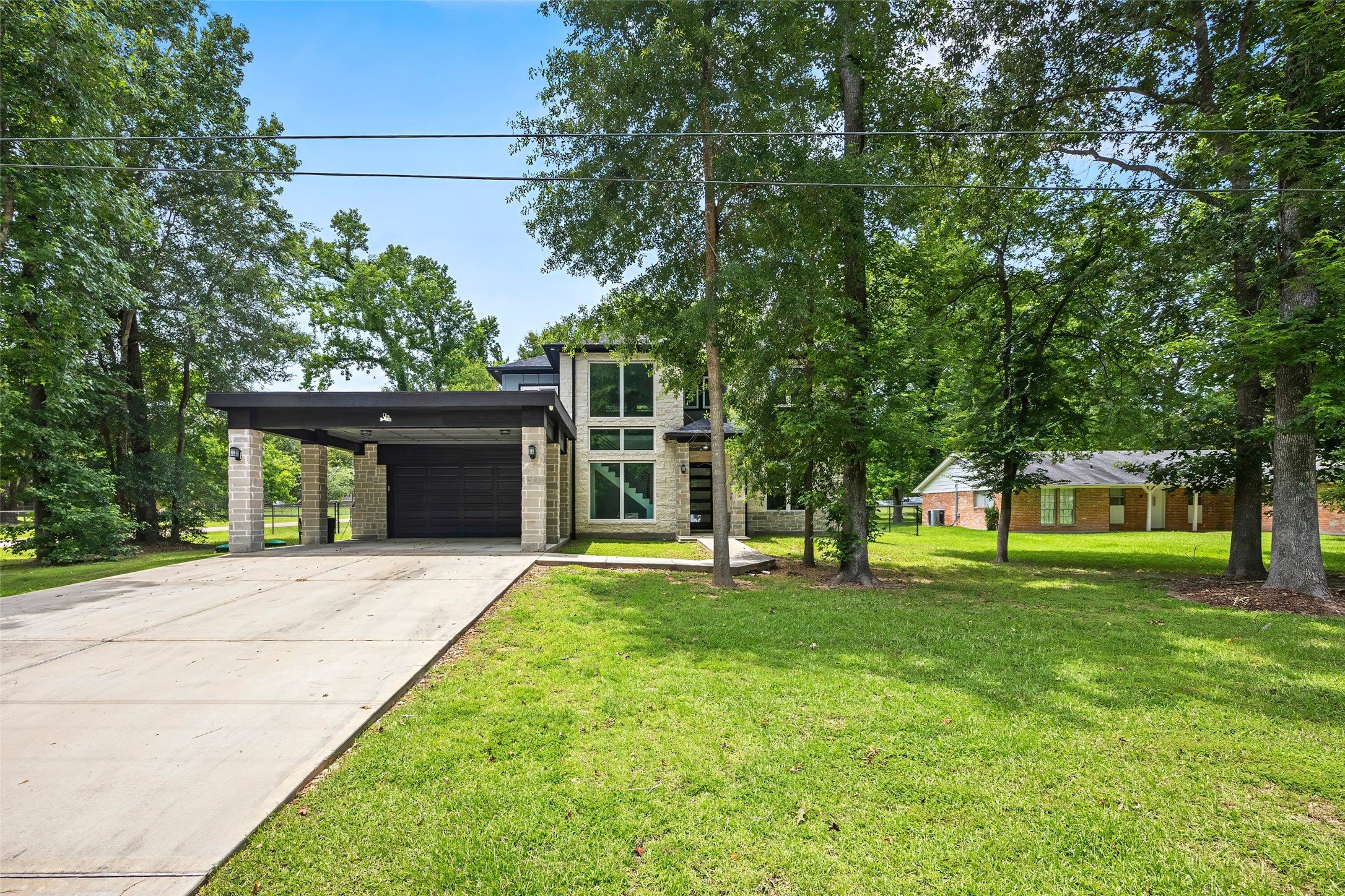 355 County Road 3664 Splendora, TX 77372 - Photo 2 of 35