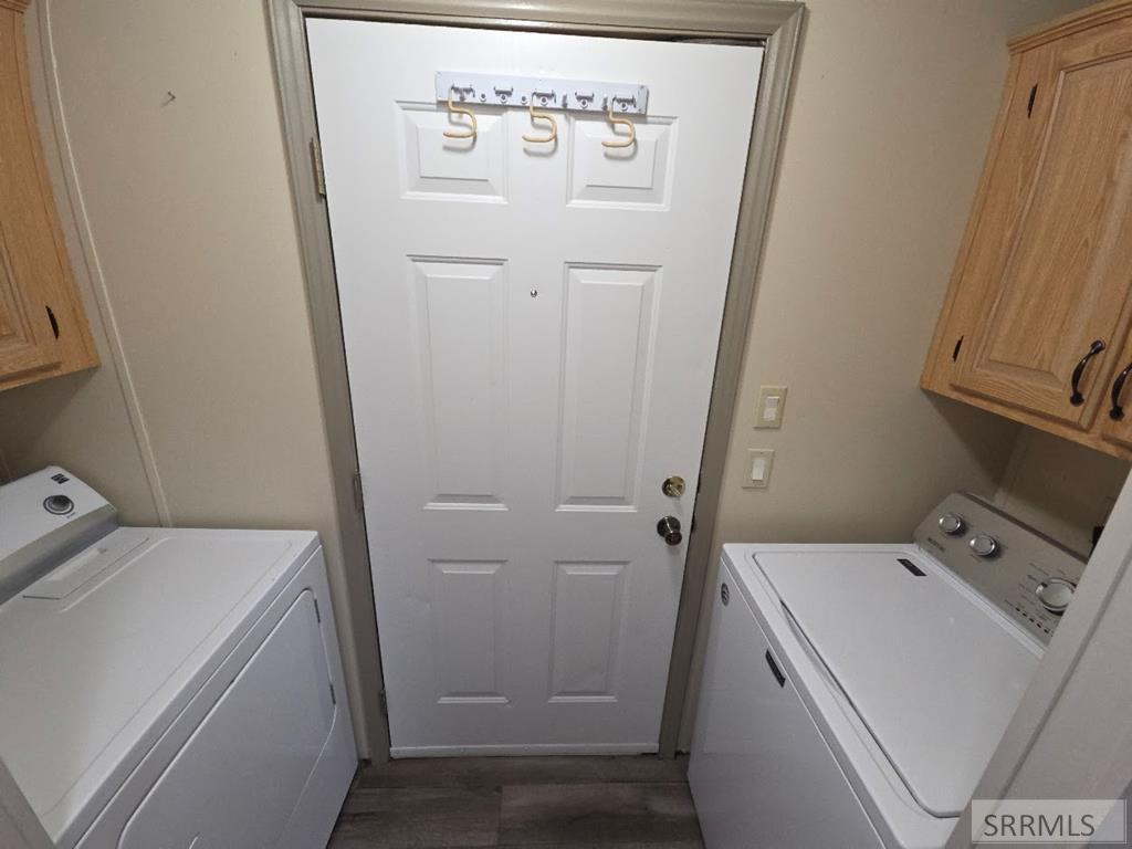 4986-2 South 2000 West Rexburg, ID 83440 - Photo 15 of 28 LAUNDRY NOOK