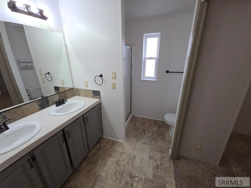 4986-2 South 2000 West Rexburg, ID 83440 - Photo 21 of 28 DUAL VANITY