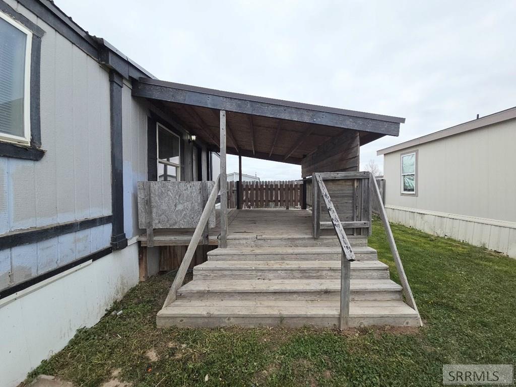 4986-2 South 2000 West Rexburg, ID 83440 - Photo 27 of 28 WIDE STAIRS TO DECK!