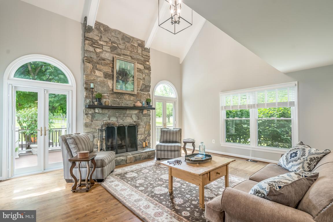 13441 Query Mill Road North Potomac, MD 20878 - Photo 14 of 77 Family Room