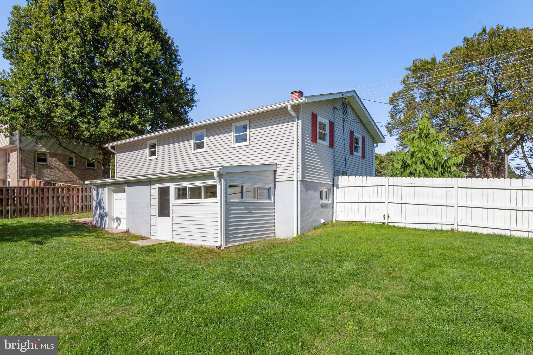 10711 Scaggsville Road Laurel, MD 20723 - Photo 30 of 34 Private setting
