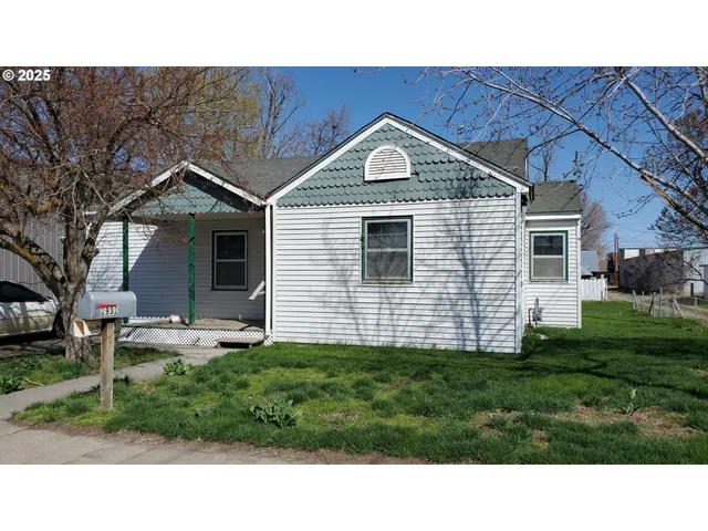 $170,000 | 2932 Madison Street, Baker City, OR 97814