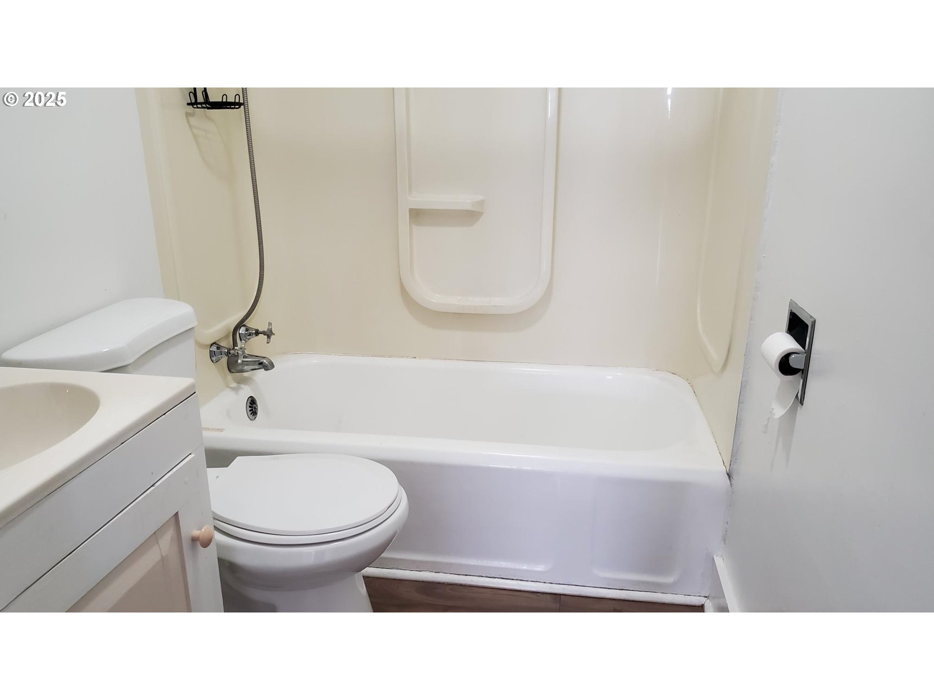 2932 Madison Street Baker City, OR 97814 - Photo 11 of 23